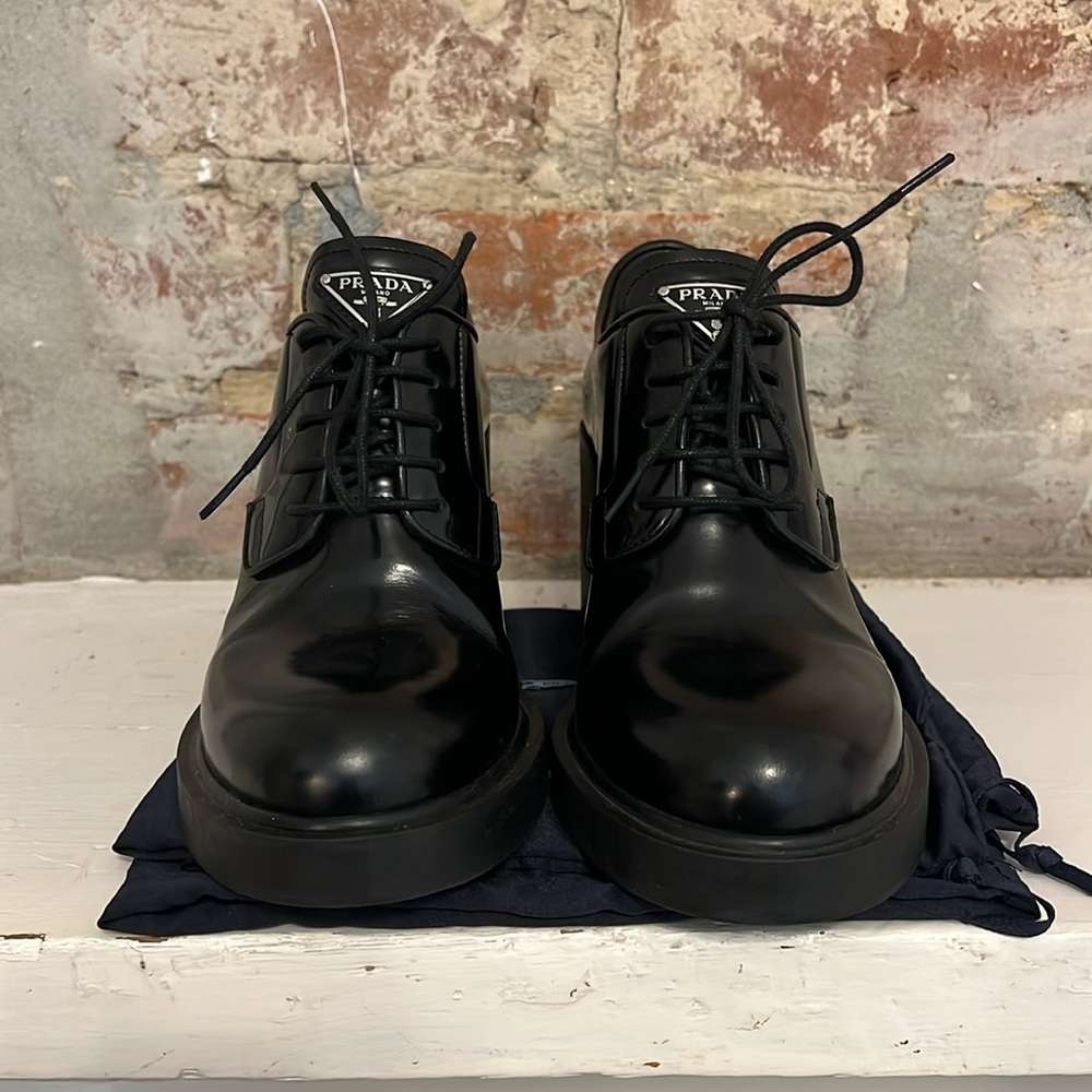 PRADA 2024 Heeled brushed leather lace-ups